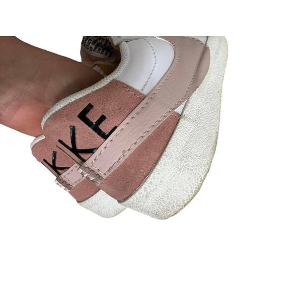Nike Blazer Low 77 Jumbo Pink White Casual Lifestyle Shoes Women's 11 DQ1470-102 - Picture 8 of 11